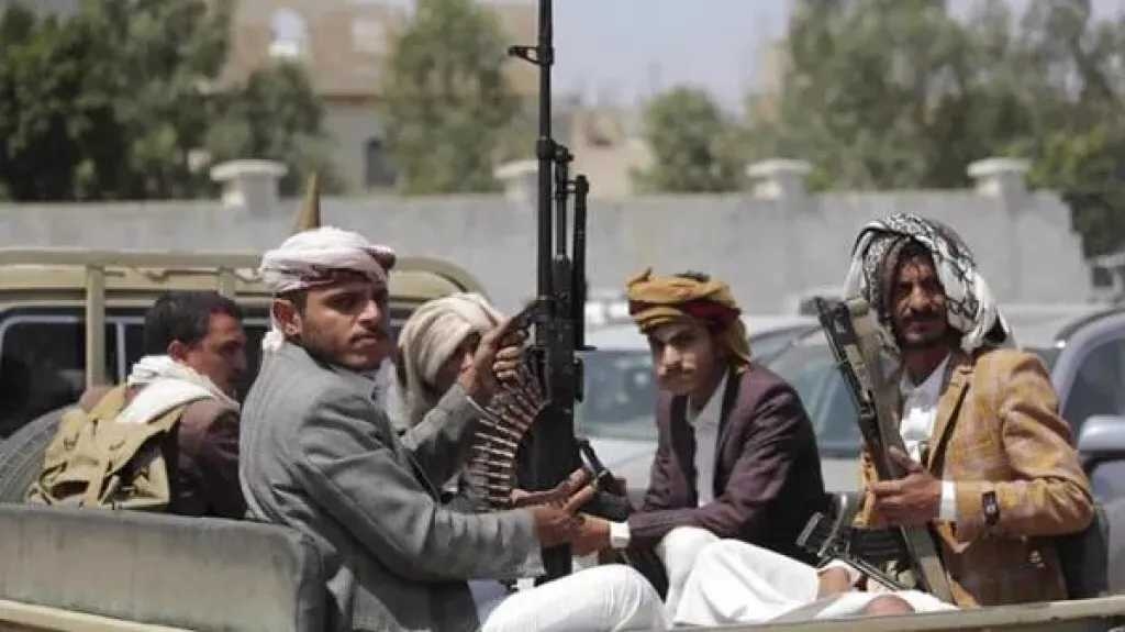 'هل تعلم أن الحوثي يبيع لنا الإنترنت بالعملة الصعبة؟!'..قيادي انتقالي يتساءل؟
