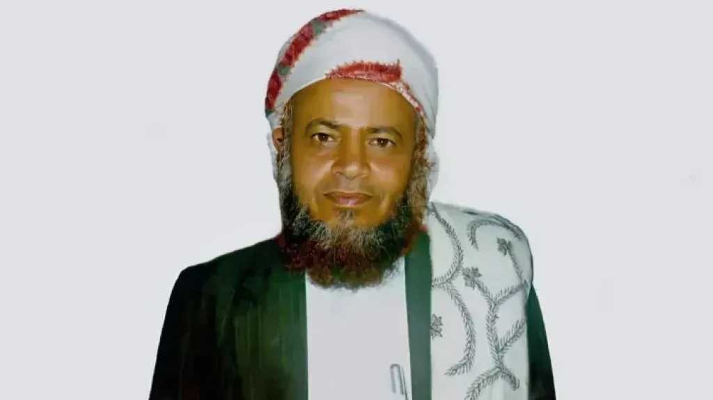 تسجيل ناري للشيخ صالح حنتوس قبيل استشهاده.. هكذا رد على طلب المليشيات الحوثية تسليم نفسه (فيديو)