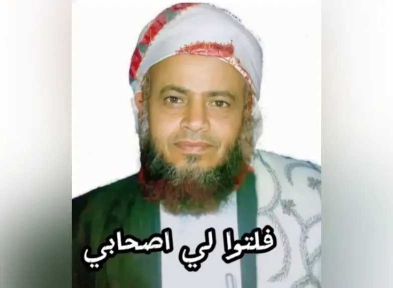 أوجع اليمنيين وفضح الحوثيين.. فيديو جديد لمعلم القرآن الشيخ صالح حنتوس قبل قتله في منزله
