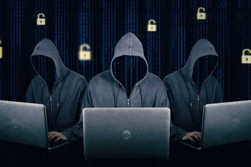 بينها الكريمي والتضامن وون كاش.. هاكرز تعلن اختراق أنظمة اتصالات وبنوك صنعاء وهذا ما سيحدث الساعات القادمة
