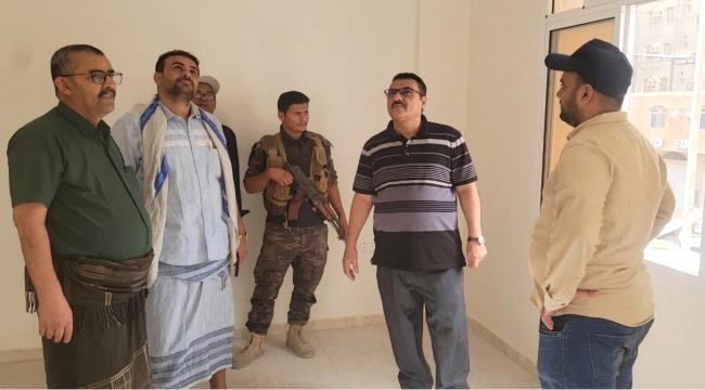 عدن.. الداؤودي يتفقد الأعمال النهائية بمشروع بناء مجمع قضائي بالمنصورة