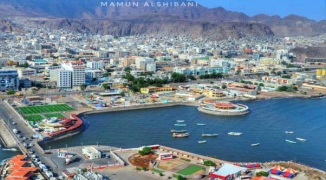في عز الصيف عدن بين الحياة والموت.. من يملك القرار ؟
