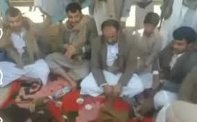 بأربع بنادق .. قبائل صعدة تنجح في إنقاذ شاعر من الانتحار بعد فقد أرضه
