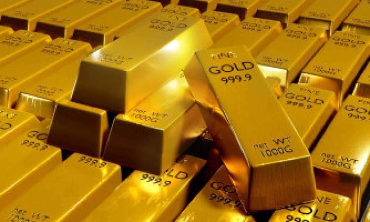 تراجع أسعار الذهب لأدنى مستوى في أكثر من شهر