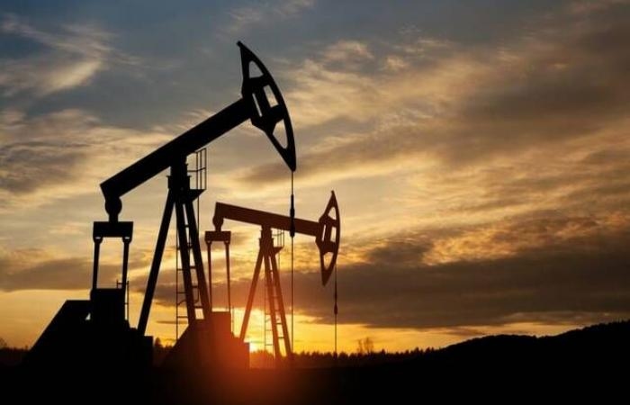 النفط يتراجع بعد تأكيد إيران التزامها بمعاهدة حظر الانتشار النووي