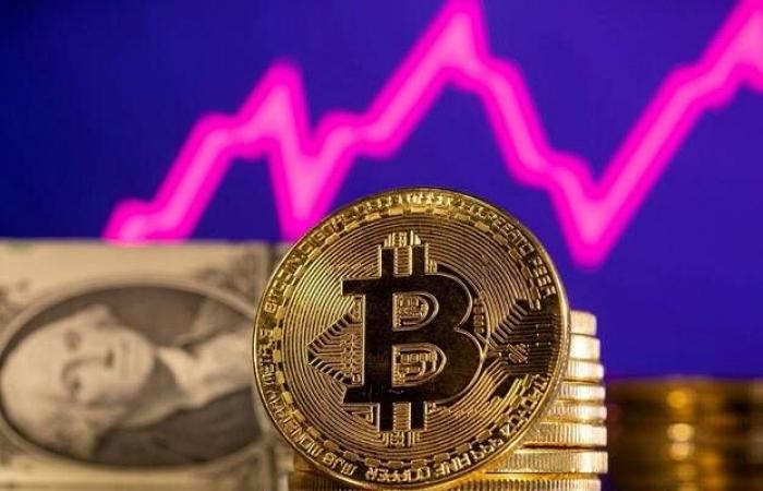البيتكوين تسجل مستوى قياسياً جديداً بدعم تفاؤل المستثمرين