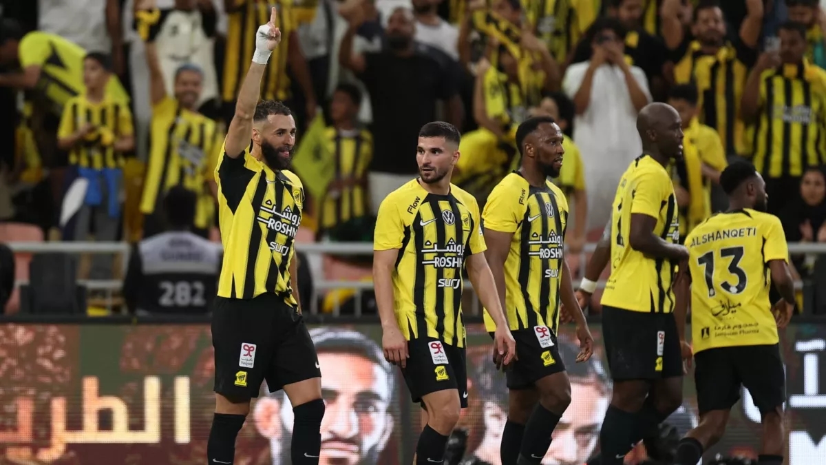 اخبار نادي الاتحاد السعودي : الاتحاد يضع لاعب النصر في تشكيله الأساسي ثم يحذفها .. تصرف غريب !