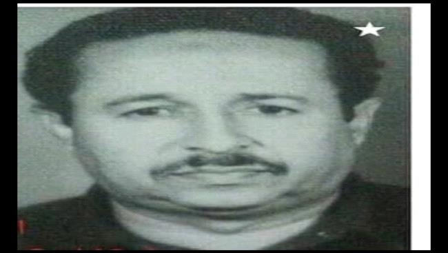 الشيخ خالد يوسف العزيبي، شيخ مشايخ الحوطة وتبن، يعزي في وفاة الأستاذ القدير الأمير محمد عبدالله أحمد العبدلي