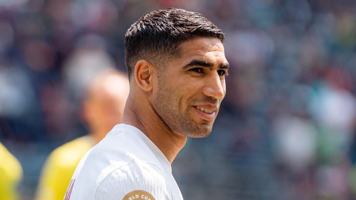 مورينيو يتغنى بحكيمي ومروان الشماخ يدعمه في الكرة الذهبية
