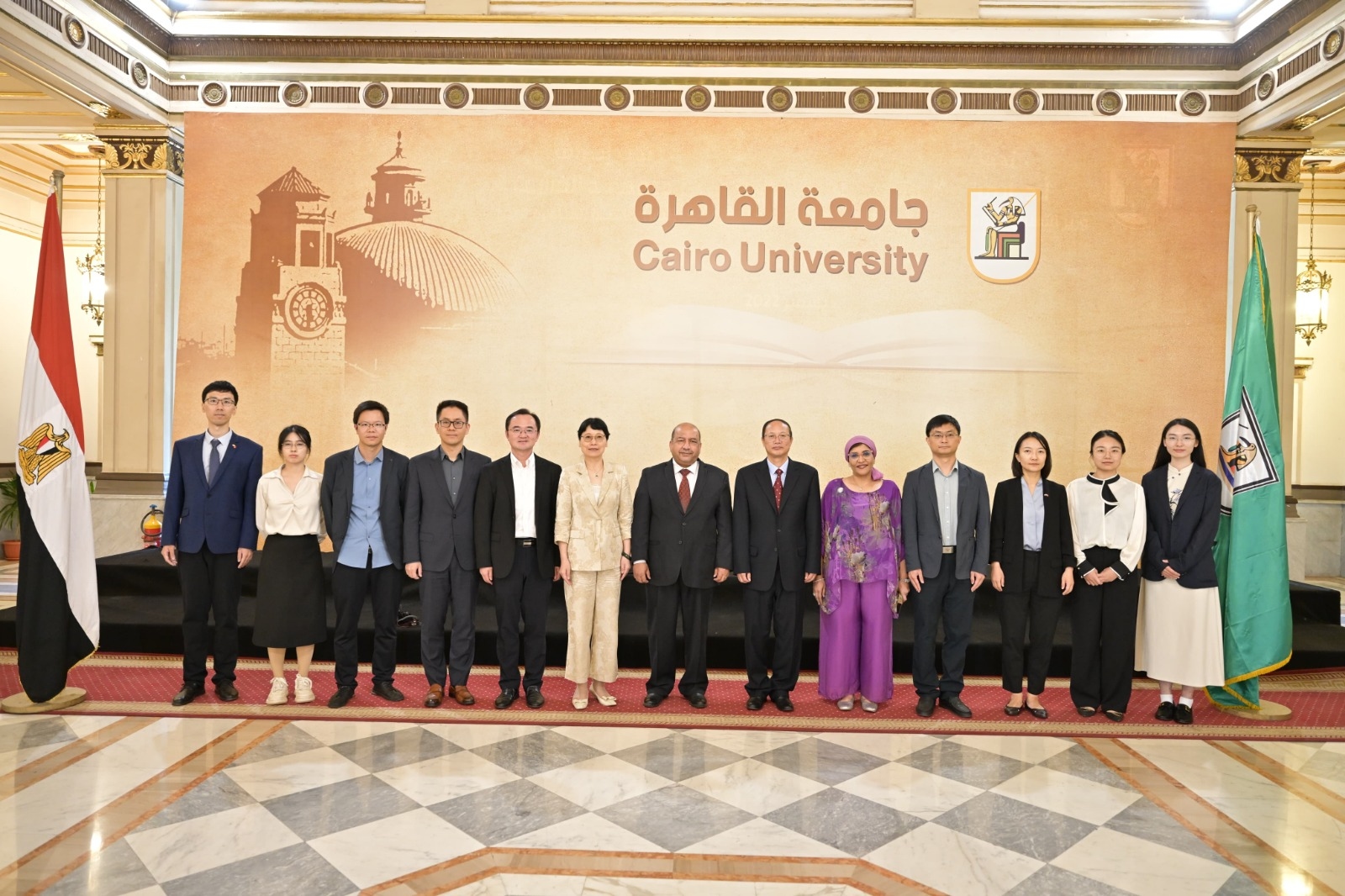 تعزيز العلاقات بين جامعة القاهرة وجامعة جيجيانغ الصينية