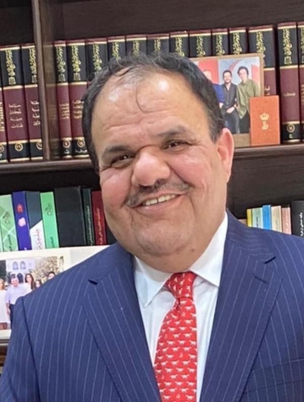 د. طلال طلب الشرفات يكتب : عبد الرَّزاق طبيشات؛ عندما ترْثي إربد عُْْمْدَتِها