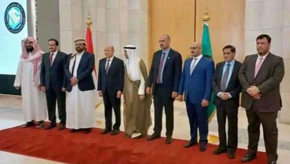 وزير يكشف "تدوير" المجلس الرئاسي