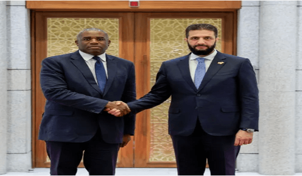 بريطانيا تستأنف علاقاتها الدبلوماسية مع سوريا وتقدم مساعدات إنسانية