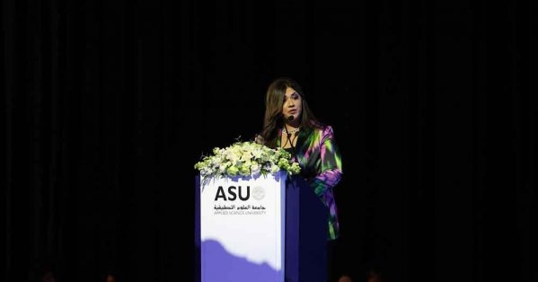 جامعة العلوم التطبيقية تحتفل بتخريج الفوج الثامن عشر من طلبتها