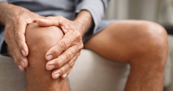 يتصدرها الكركم.. أفضل 5 أطعمة تخفف أعراض التهاب المفاصل