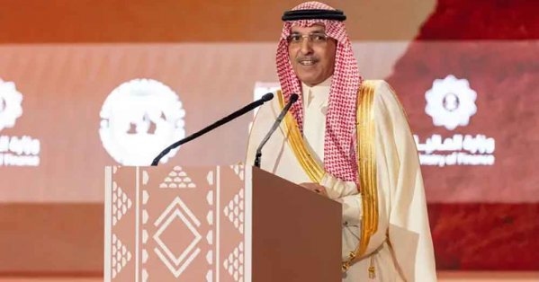 وزير المالية السعودي يمدد مبادرة "الزكاة" بإلغاء غرامات ضريبية حتى نهاية 2025