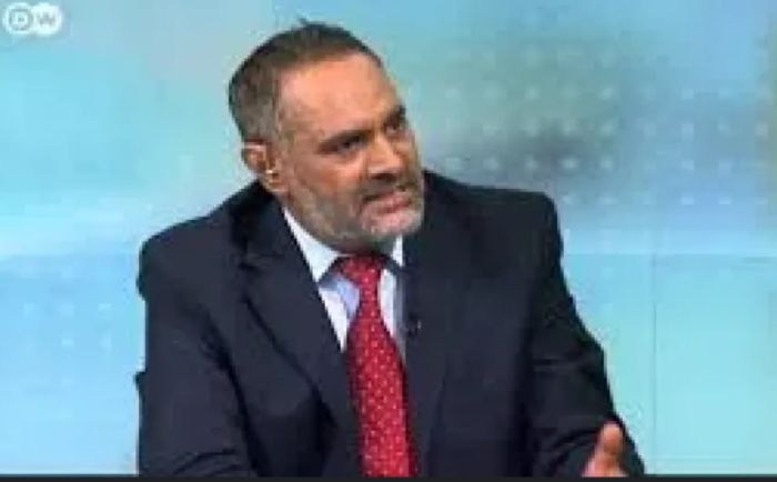 المقالح يتهم عصابة الحوثي بفرض التشيع وإلغاء التنوع المذهبي في اليمن