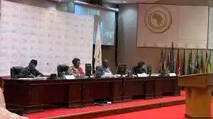 مرة أخرى عزلة الأطروحات المعادية للوحدة الترابية للمملكة المغربية….البرلمان الإفريقي يكرّس واقع الصحراء المغربية.. لا نزاع و لا توتر في الأقاليم الجنوبية