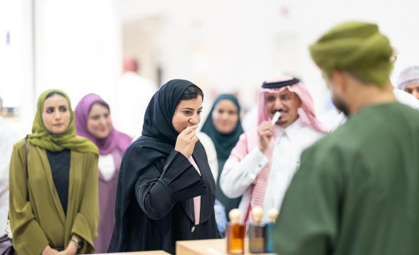 100 من أشهر علامات العطور يجتمعون في "معرض عُمان للعطور"