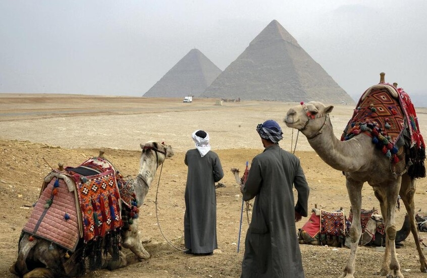 مصر تلغي المساواة بين العرب والمصريين في المناطق الأثرية