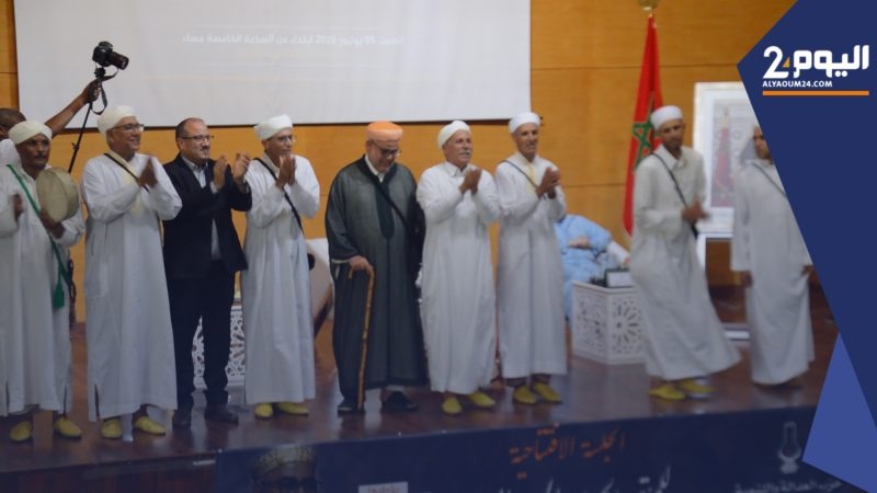 بعد رقصة « أحواش » ابن كيران يتذكر أول تجمع خطابي له بالدشيرة عقب وفاة عبد الله باها (فيديو)