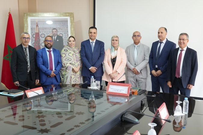 تنصيب أعضاء لجنة تنظيم جائزة المجتمع المدني.. بايتاس يشيد بانفتاح الجائزة على مغاربة العالم