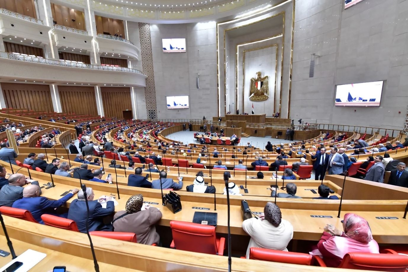Egyptian parliament studies amendments to education law