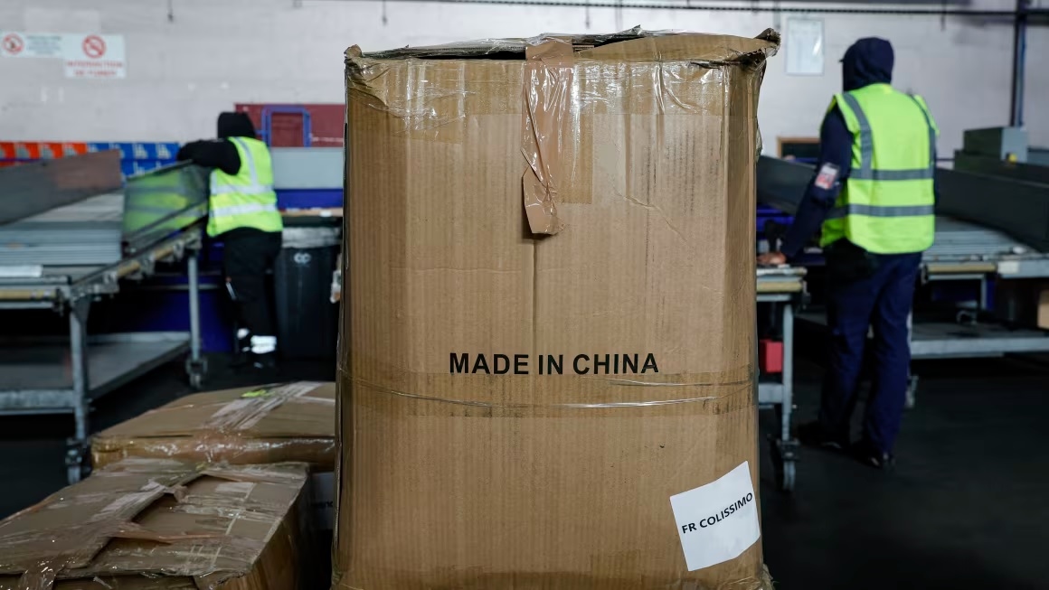 Both targets of Trump's tariffs, the EU and China still can't get along