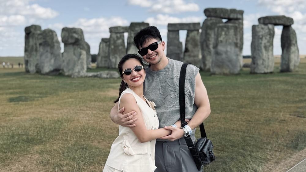Julie Anne San Jose and Rayver Cruz visit Stonehenge