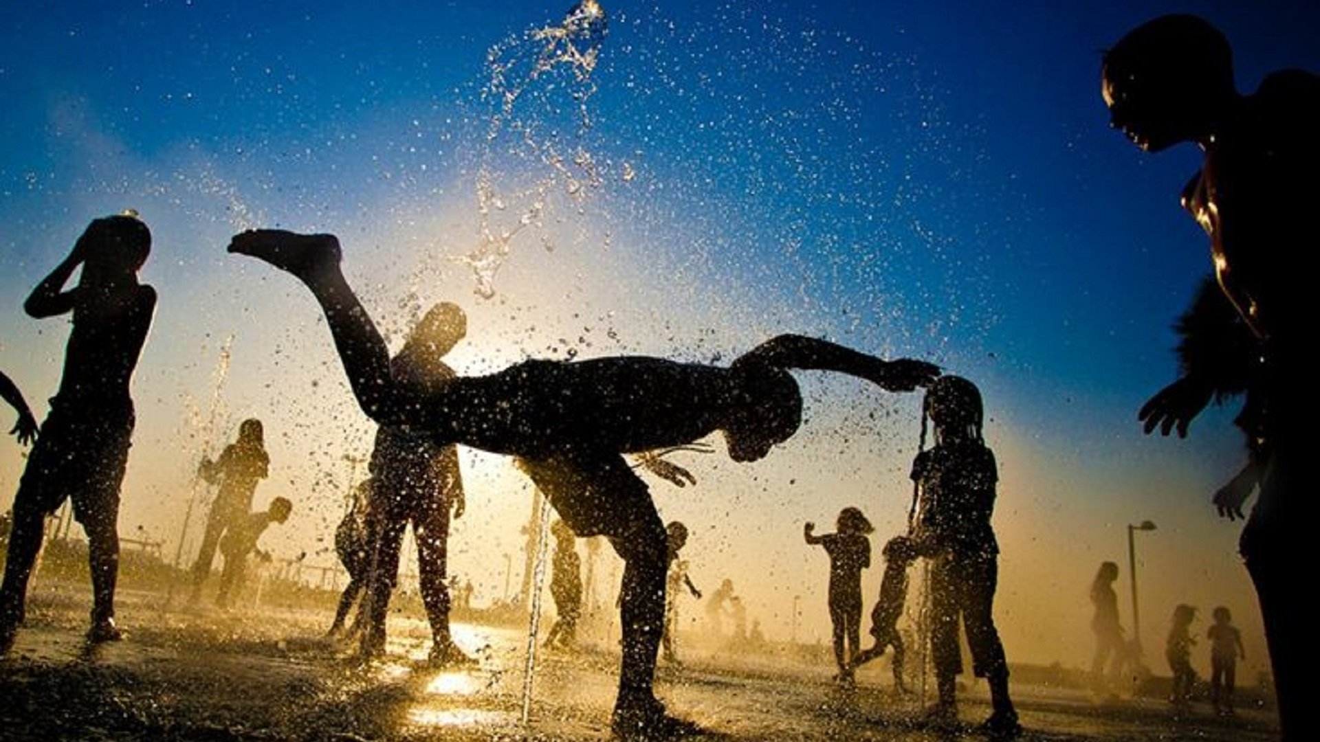 تضعف ذاكرة الأطفال.. تحذير من مادة تتسلل عبر الطعام والطلاء