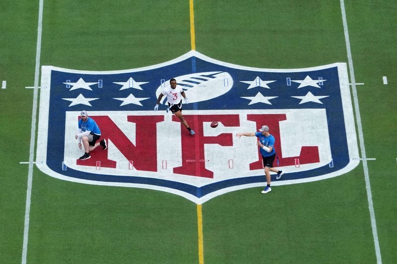 NFL-Teams vote to permit players to compete in LA28 Olympic flag football