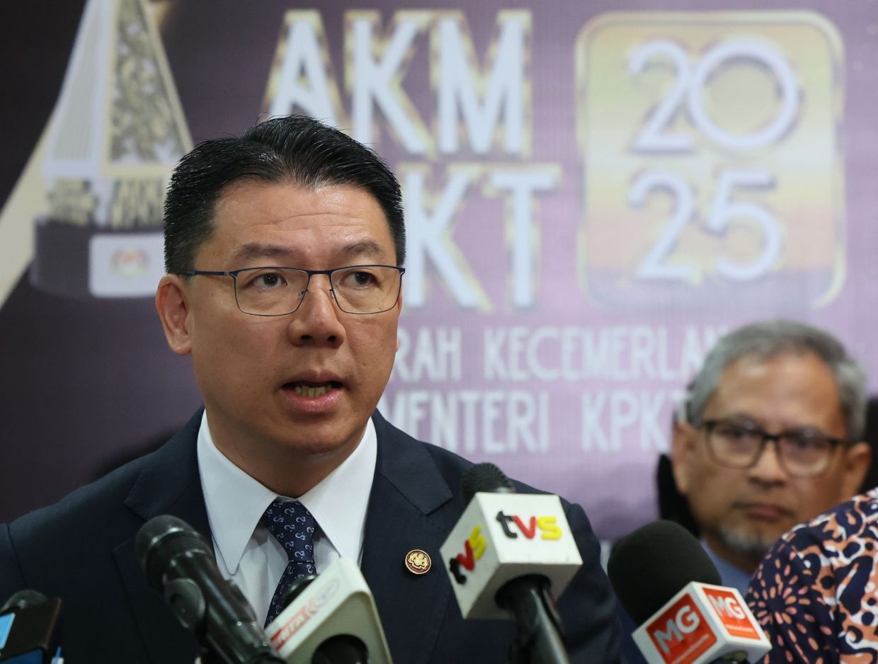 MP allocates more than RM1mil for Teluk Intan school students since 2023