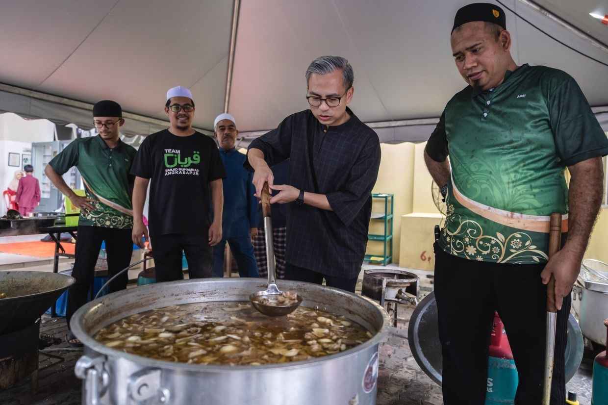 Aidiladha sacrificial rite strengthens community ties, says Fahmi