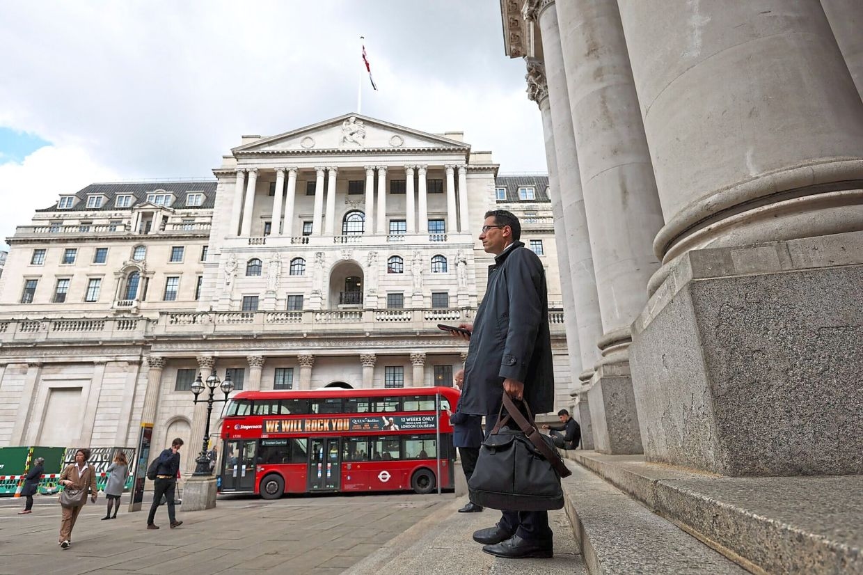 BoE risks repeat of Brexit pessimism as growth signals diverge