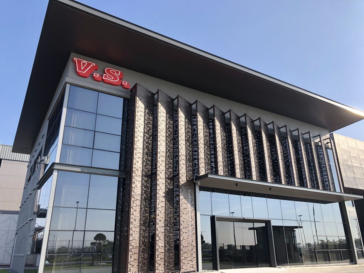V.S. Industry quarterly earnings fall 56% to RM23.8mil