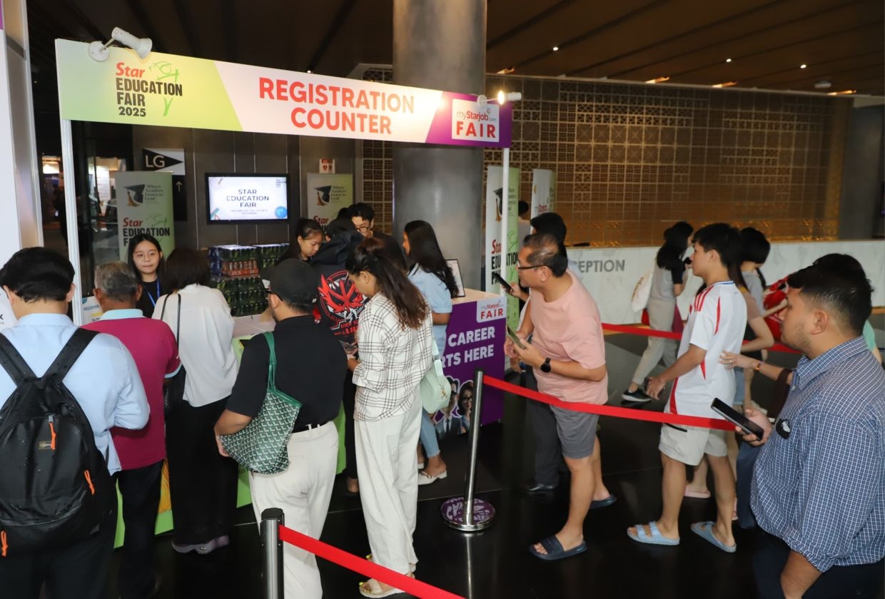 Crowd throngs Star Education Fair 2025 at Setia Spice Convention Centre
