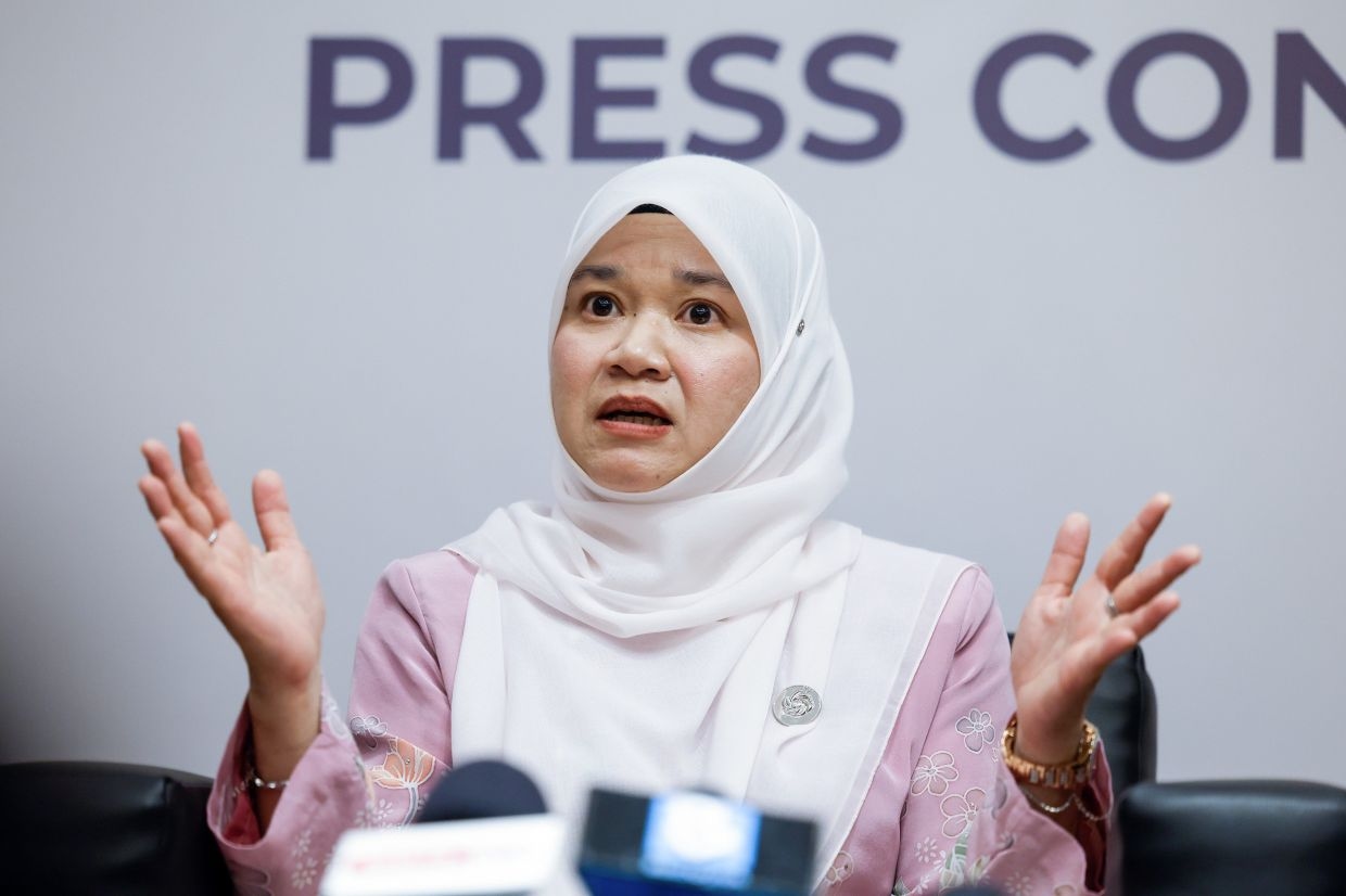 Only 10A+, solid A SPM students get automatic matriculation offers, says Fadhlina