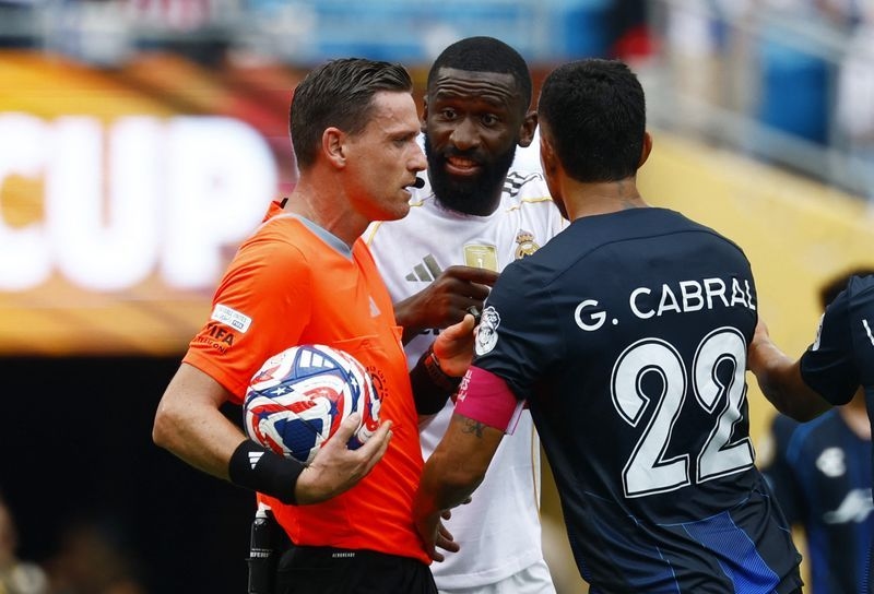 Soccer-FIFA opens disciplinary proceedings against Pachuca's Cabral after Ruediger incident