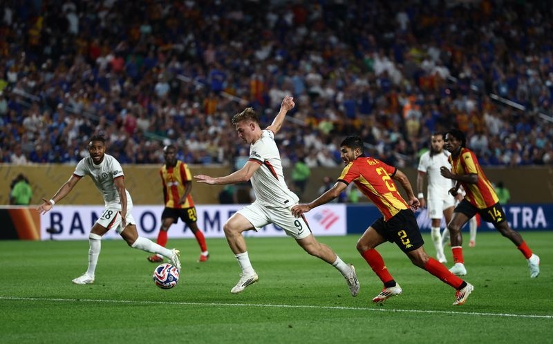 Soccer-Delap shows promise in Jackson's absence ahead of Benfica showdown