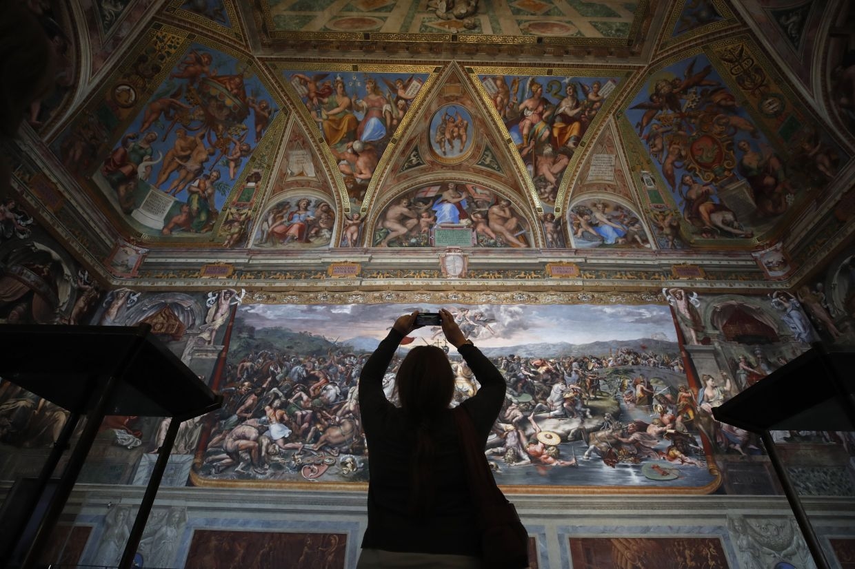 Vatican unveils final restored Raphael Room after 10-year cleaning
