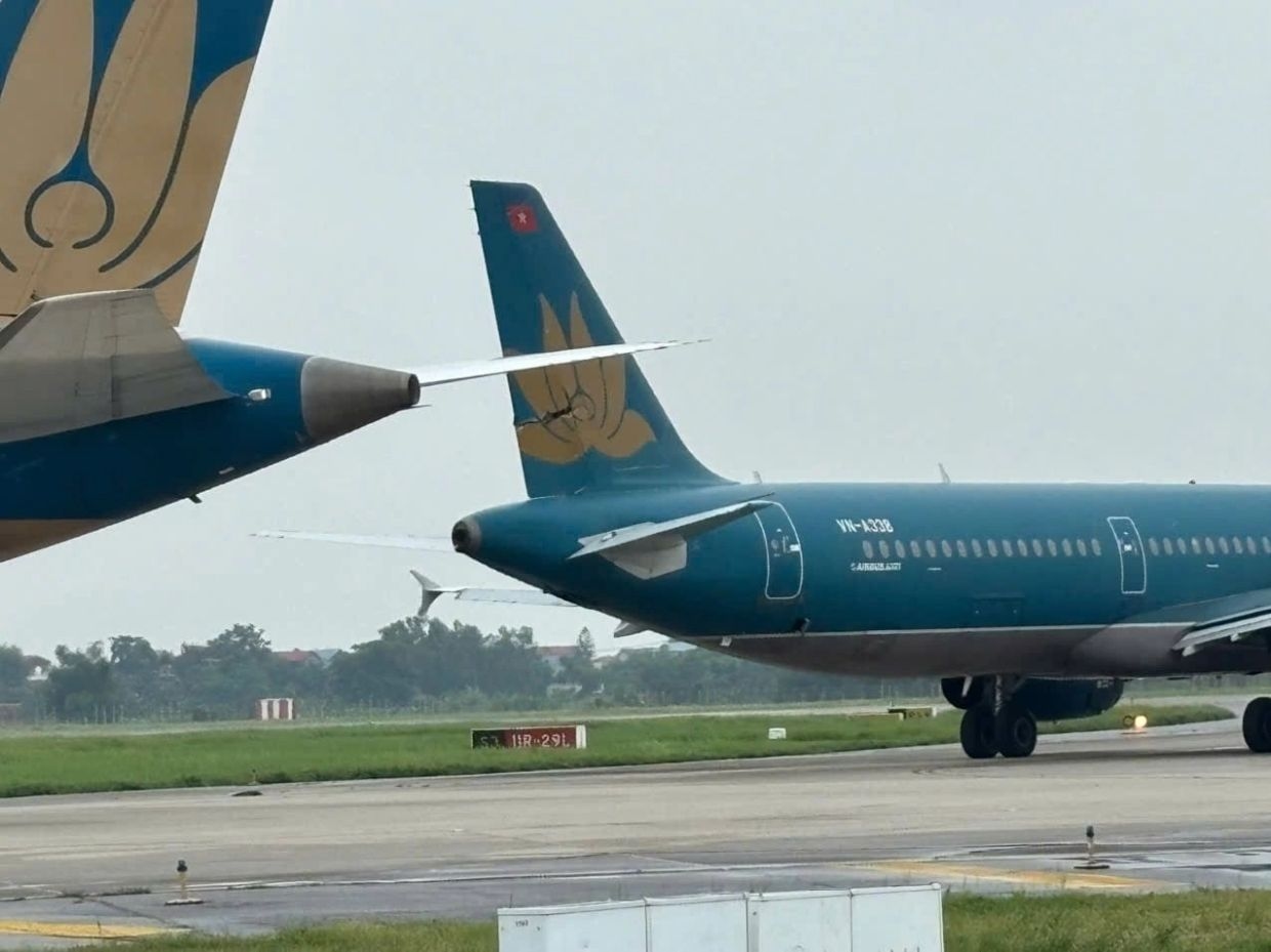 Vietnam Airlines planes collide at Hanoi airport, canceling flights for hundreds