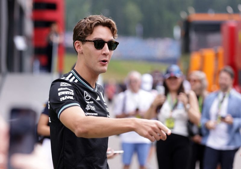Motor racing-Wolff plays down chances of Verstappen to Mercedes in 2026