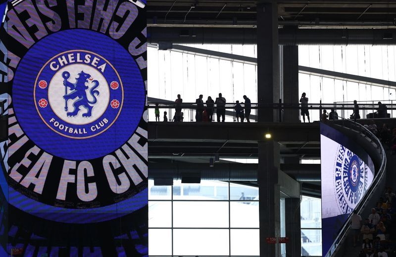 Soccer-Chelsea's Club World Cup travel plan derailed by group-stage slip-up