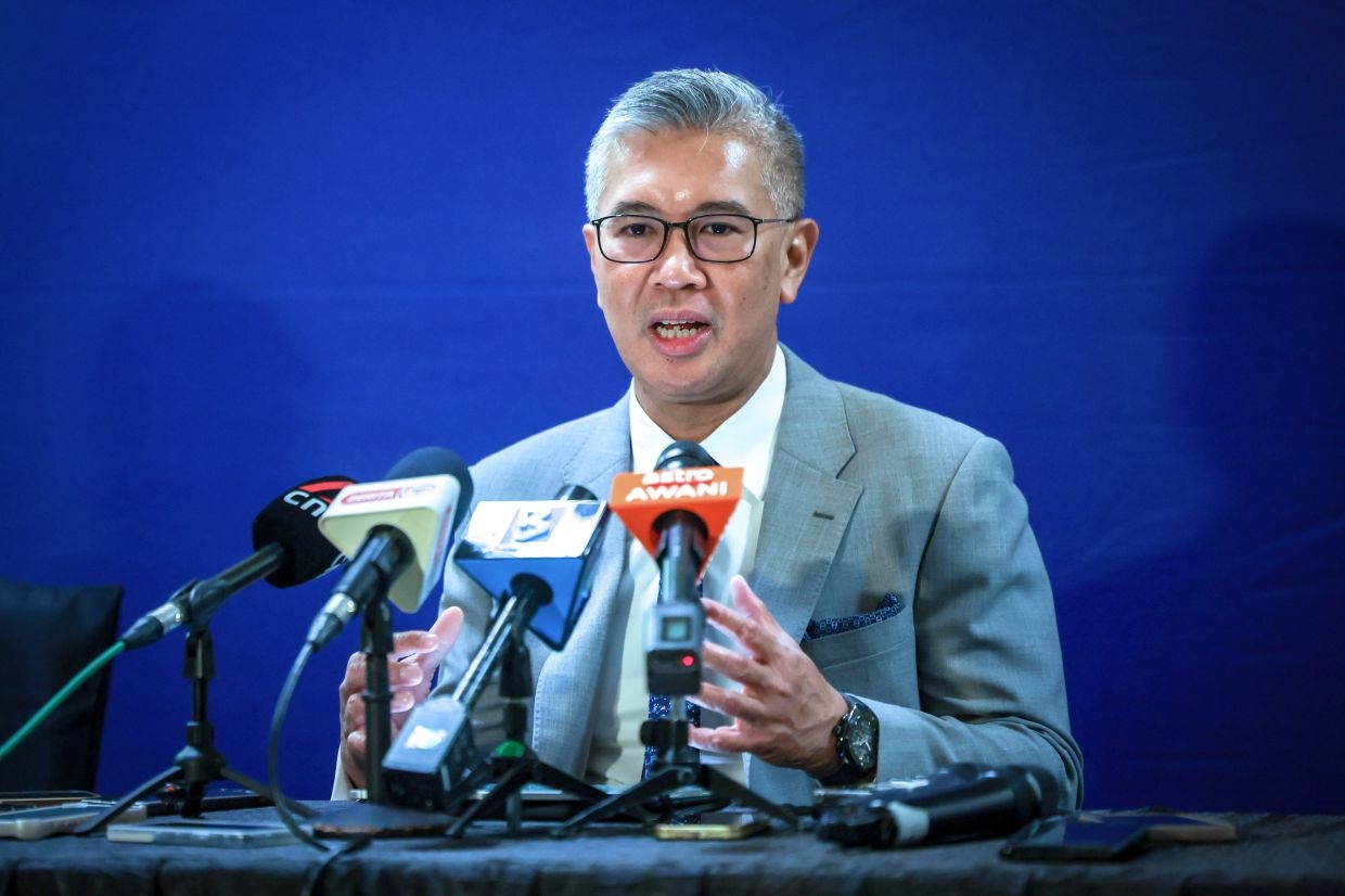 Miti supports young entrepreneus through DEFA, Asean SME Academy, says Tengku Zafrul