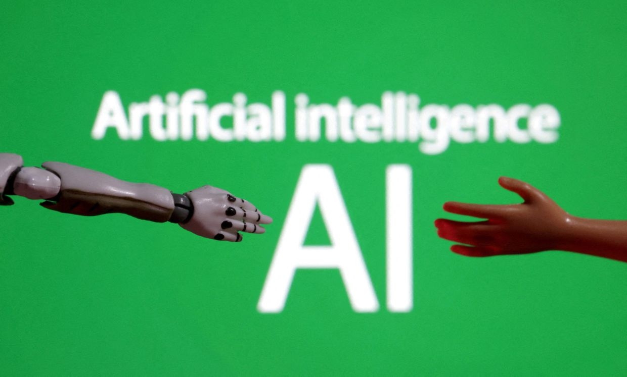 Avoid relying solely on AI for mental health support