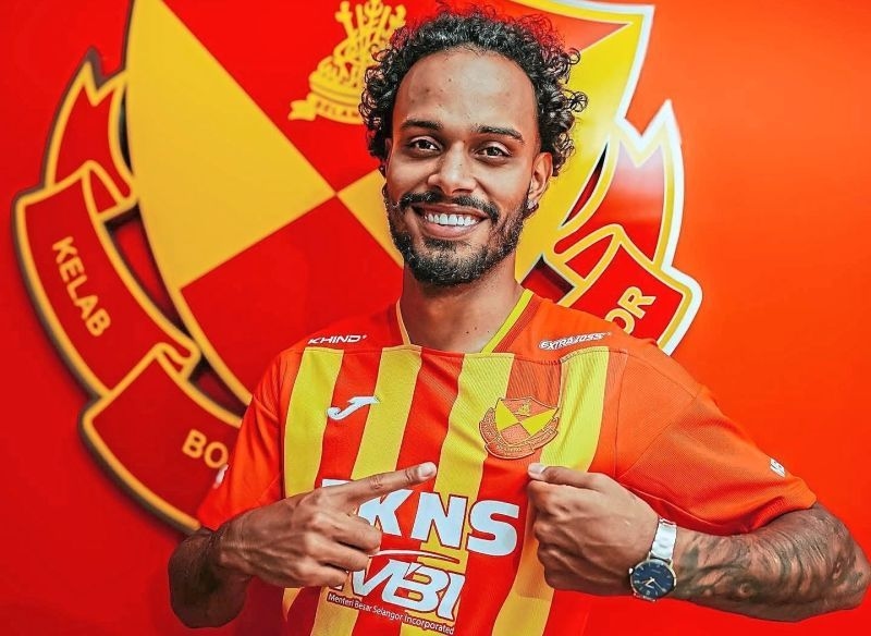 Samba time for Red Giants