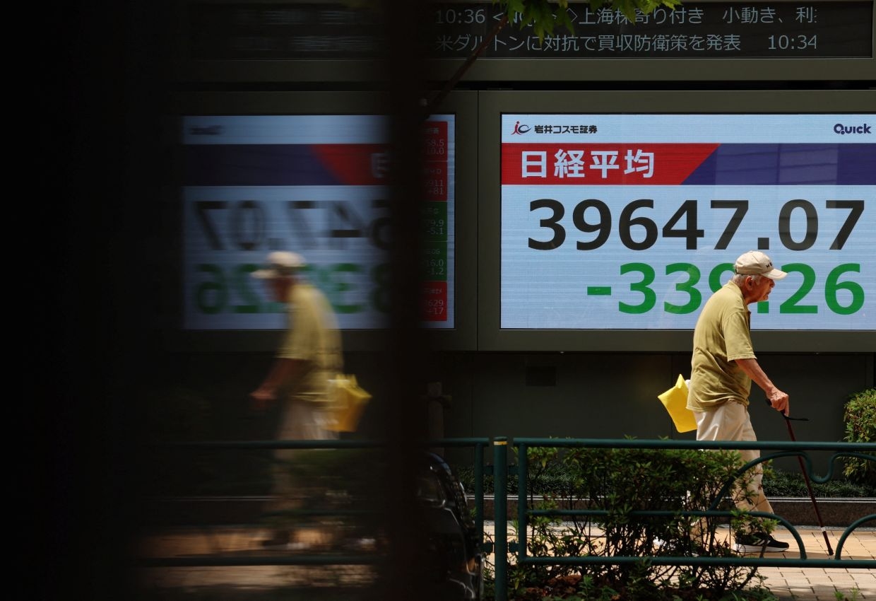 Japan leads Asian stocks lower on tariff angst