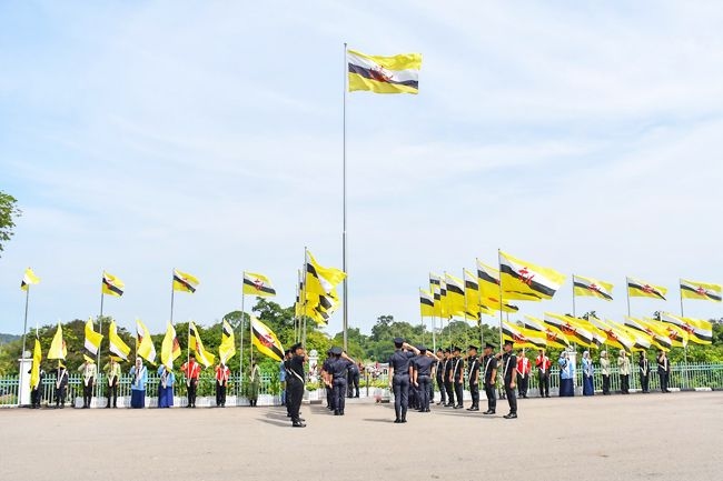 Brunei national flag hoisted marking start of Sultan's birthday celebrations