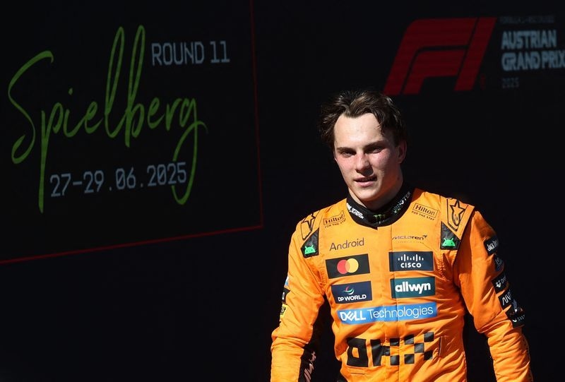 Motor racing-Just frustration: Piastri explains radio cursing at Alpine