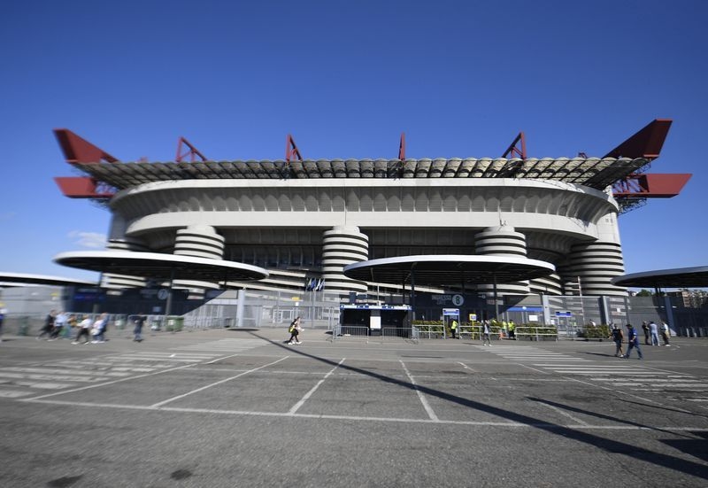 Soccer-Italy needs to upgrade ageing stadiums for club revenue boost, Euro 2032